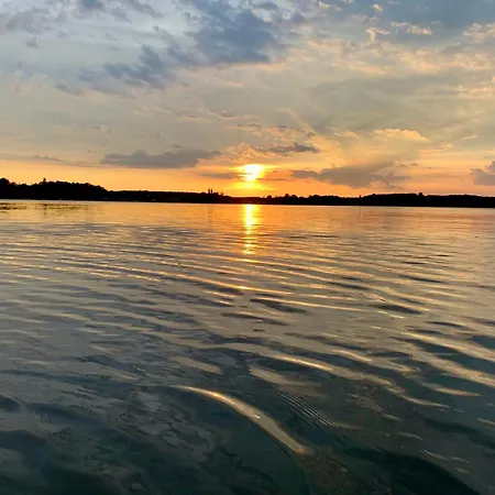 Bungalow-jessern Im Gruenen Mit Seeblick 펜션