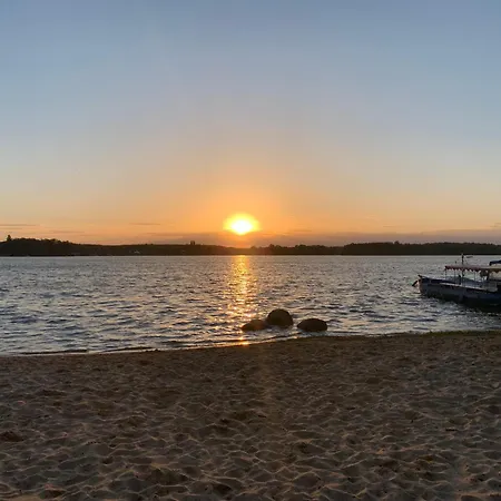 Bungalow-jessern Im Gruenen Mit Seeblick 펜션