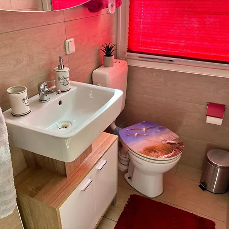 펜션 Bungalow-jessern Im Gruenen Mit Seeblick *