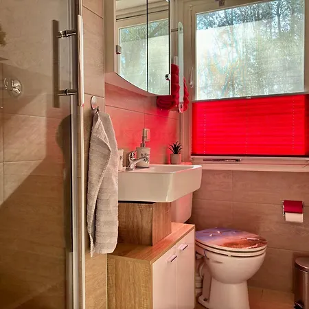 Bungalow-jessern Im Gruenen Mit Seeblick 슈빌록제