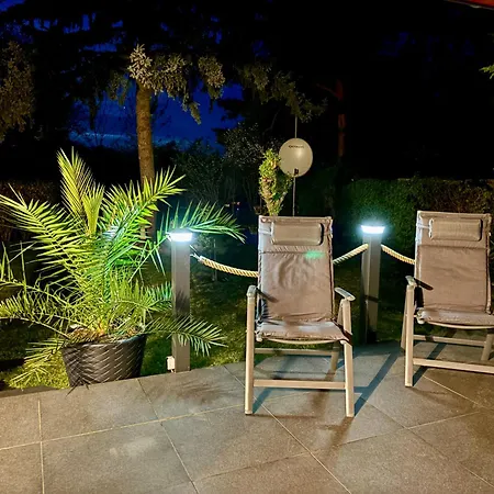 Bungalow-jessern Im Gruenen Mit Seeblick 펜션 *