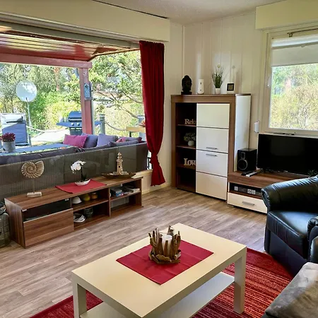 Bungalow-jessern Im Gruenen Mit Seeblick 슈빌록제