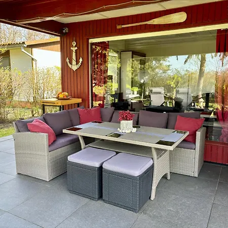 Bungalow-jessern Im Gruenen Mit Seeblick * 슈빌록제