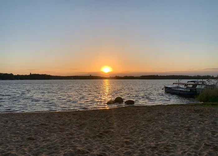 Bungalow-jessern Im Gruenen Mit Seeblick Feriehus