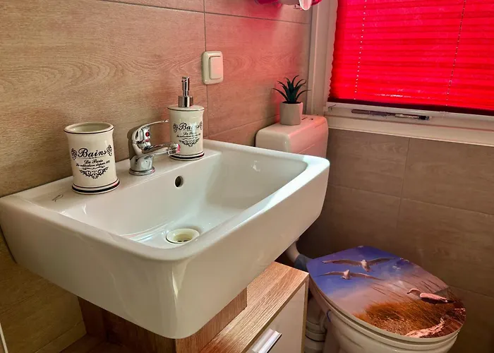 Feriehus Bungalow-jessern Im Gruenen Mit Seeblick *