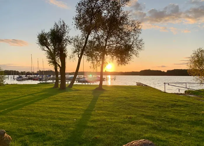 Bungalow-jessern Im Gruenen Mit Seeblick Schwielochsee