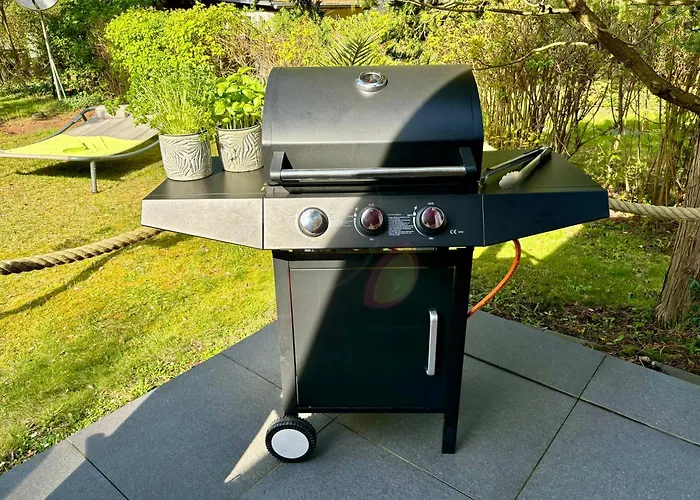 Bungalow-jessern Im Gruenen Mit Seeblick Feriehus