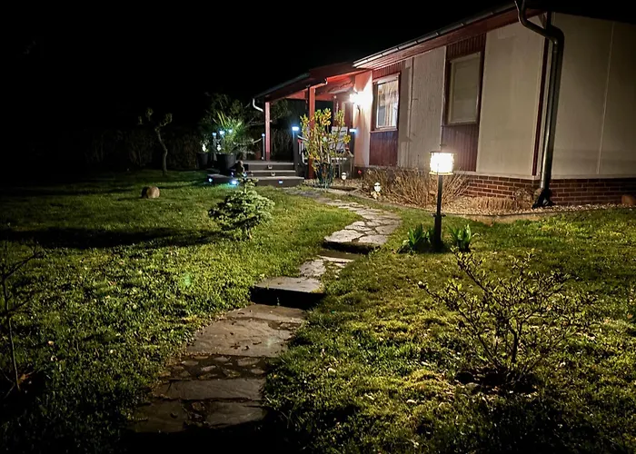 Bungalow-jessern Im Gruenen Mit Seeblick *